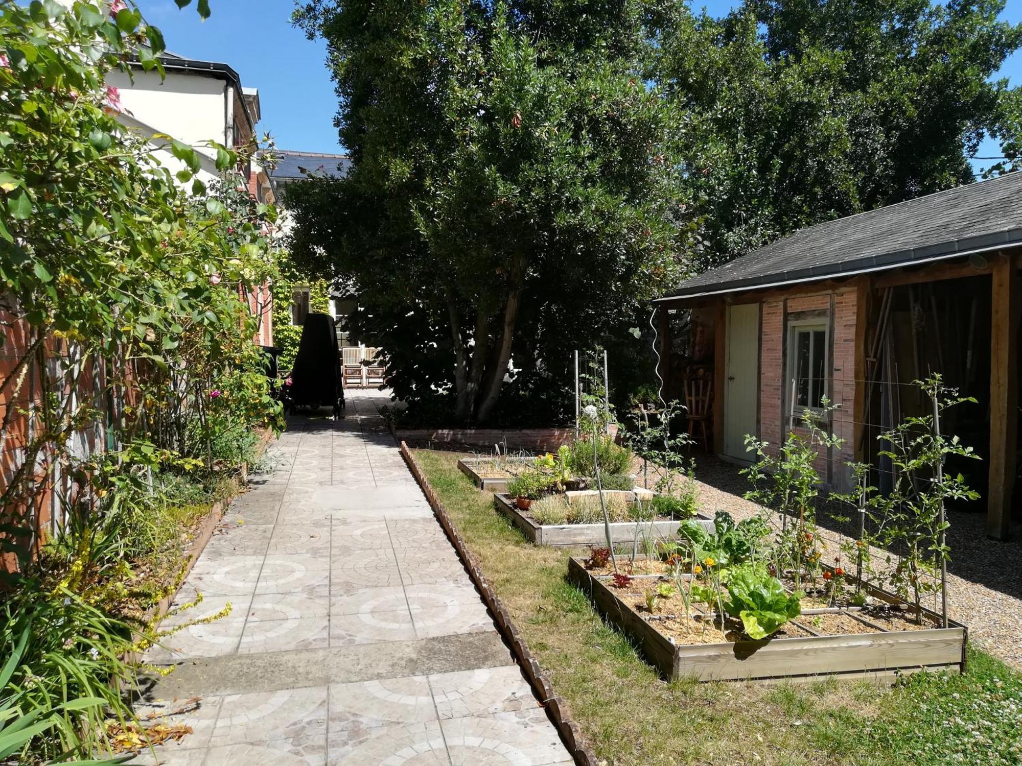 Les Jardins De Beauverger Le Mans Exterior photo